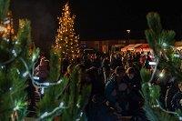 PRAZNIČNA TRŽNICA V DIVAČI in PRIHOD DEDKA MRAZA 47